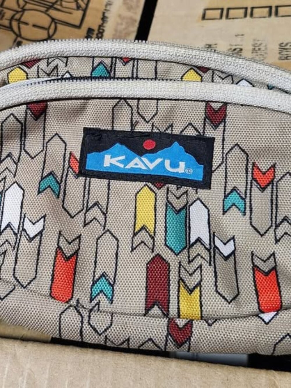 KAVU Spectator Multi Arrow Tribal Pattern Belt Bag Waist Pack Canvas Fanny Pack
